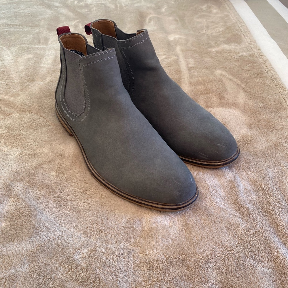 Steve Madden Gregory Chelsea Boots